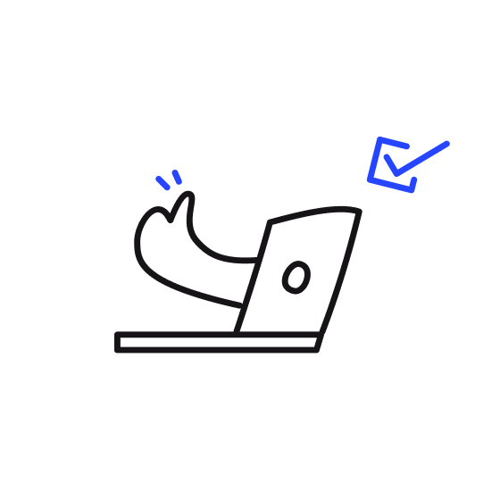Illustration illustrant l'automatisation des tâches sur Workleap LMS, montrant un ordinateur portable et un pouce levé
